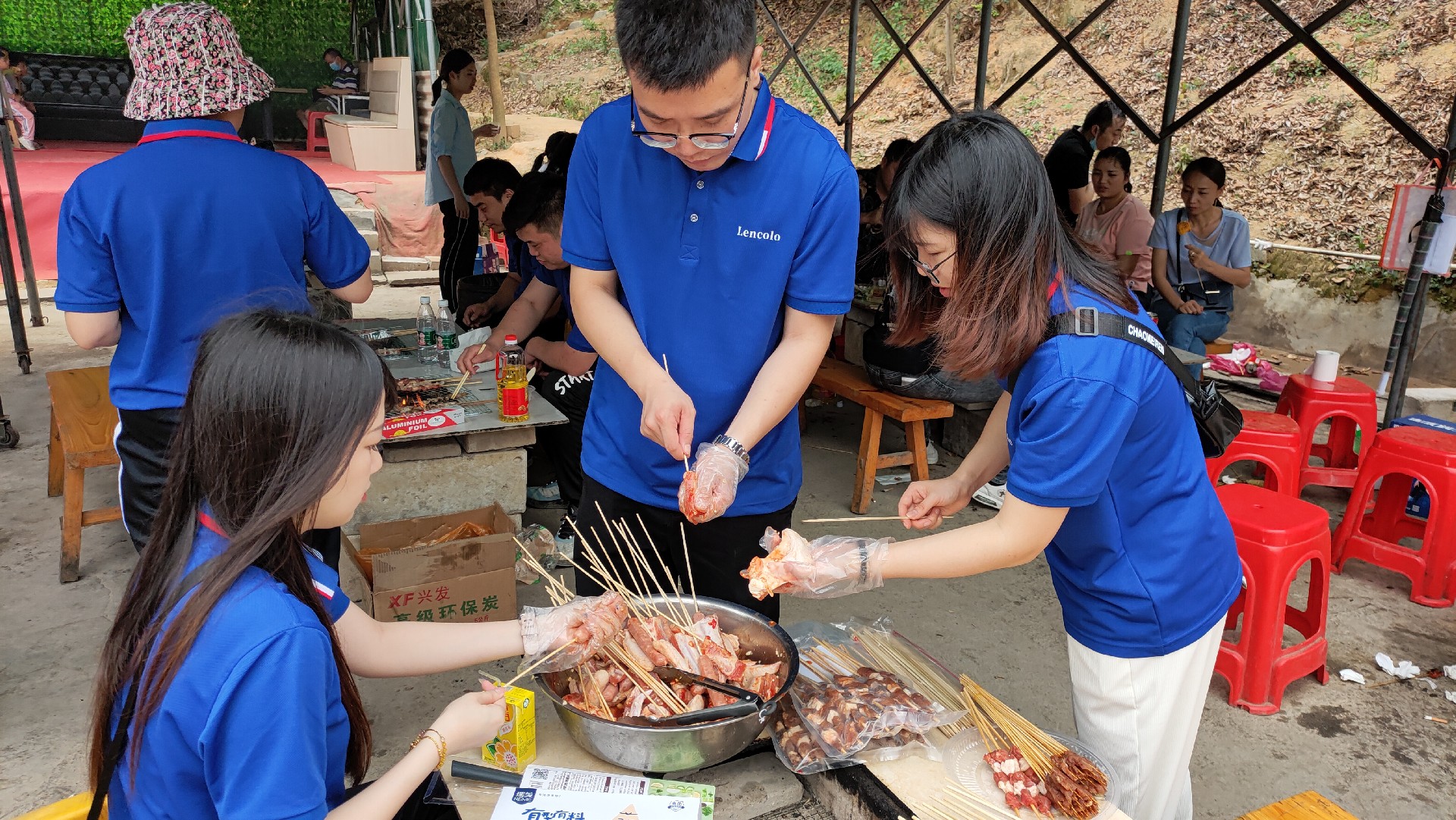 松湖騎行，穿樹飛花；農(nóng)家休閑，擁抱自然